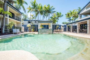 Гостиница Coral Cay Resort  Макей